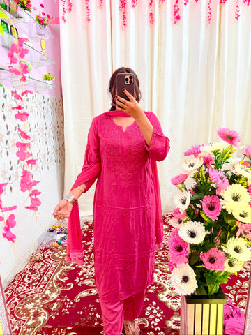 💗 Gulabi Nazakat – 3-Piece Chikankari Suit Set