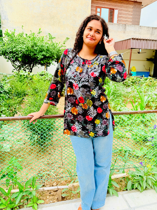 Black Lakhnavi Short Kurti – Handcrafted White Chikankari on Soft Rayon 🌷