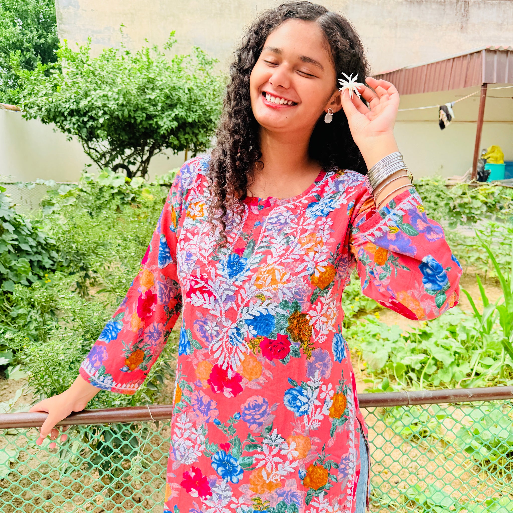 Rani Pink Lakhnavi Short Kurti – Handcrafted Chikankari Embroidery on Soft Rayon 💕