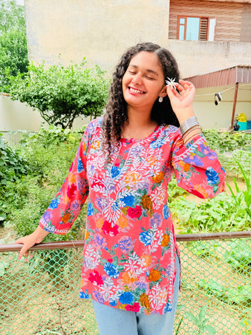 Rani Pink Lakhnavi Short Kurti – Handcrafted Chikankari Embroidery on Soft Rayon 💕