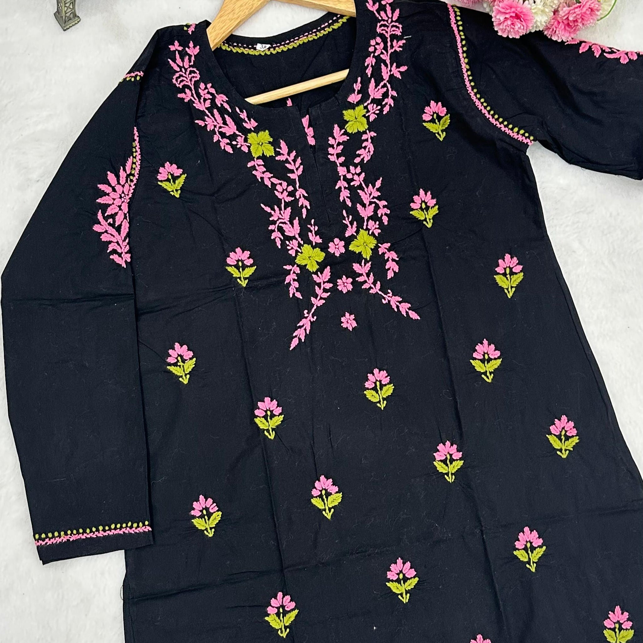 Midnight Blossom Kurti 🌙🌸